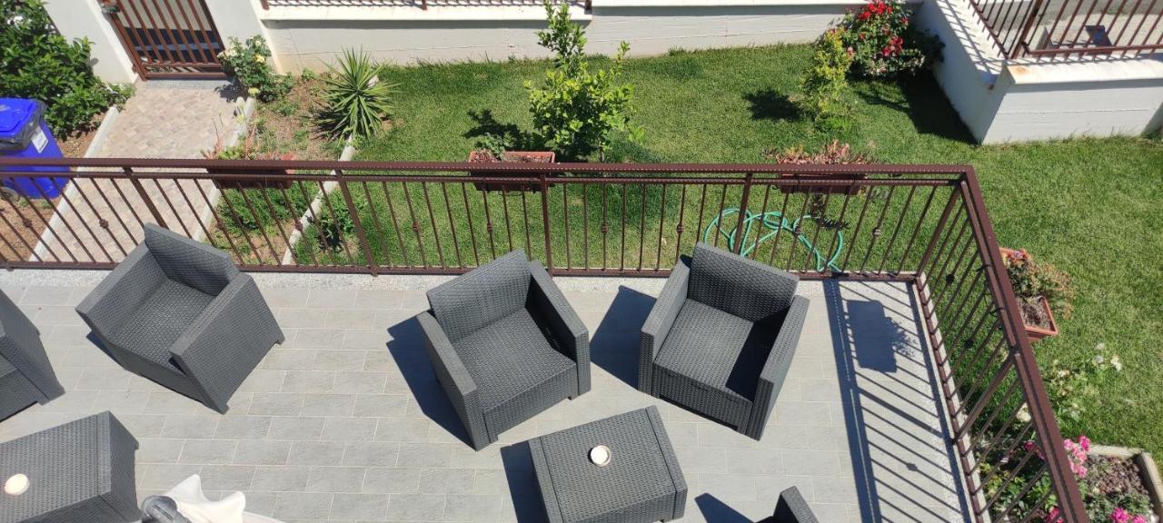 Alba De Mar B&B Розето-Капо-Спулико Экстерьер фото